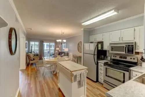 101a Oceanside 2 Bedrooms 2 Bathrooms Condo: главное фото 1