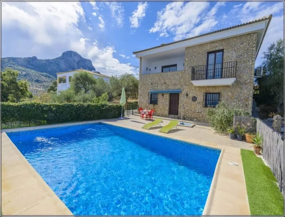 104240 - House in El Gastor: главное фото 1