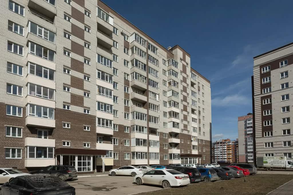 Dve podushki na ul. Vozrozhdeniya d. 86a, kv. 125: главное фото 1