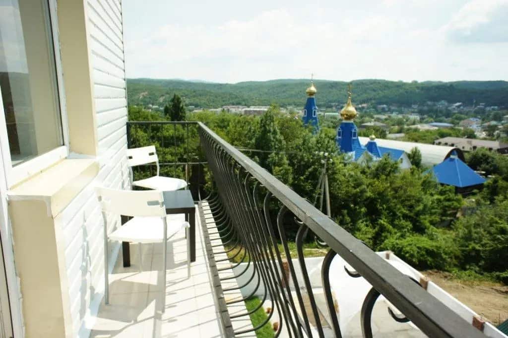 Eko Dom Guest House: главное фото 1