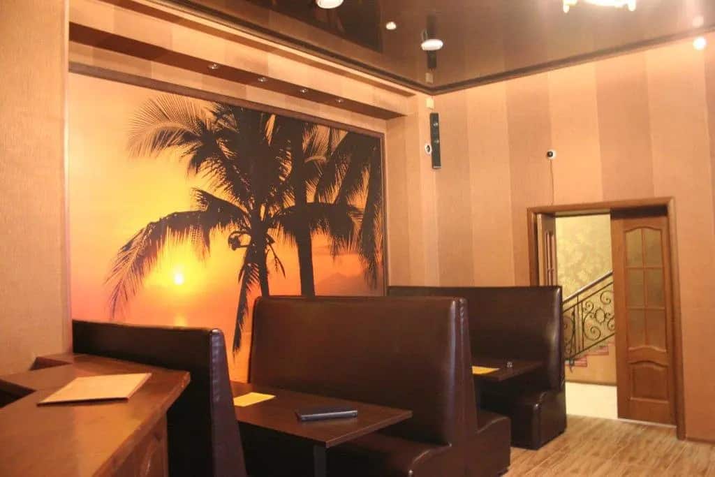 Holiday Hotel: главное фото 1