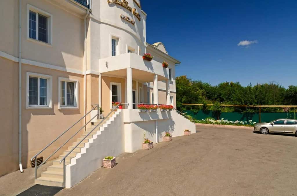 Лондон-Сити на улице Бекешская: главное фото 1