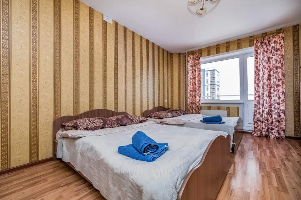 Квартира рядом с Мнтк им. Федорова и Ск Заря: главное фото 1