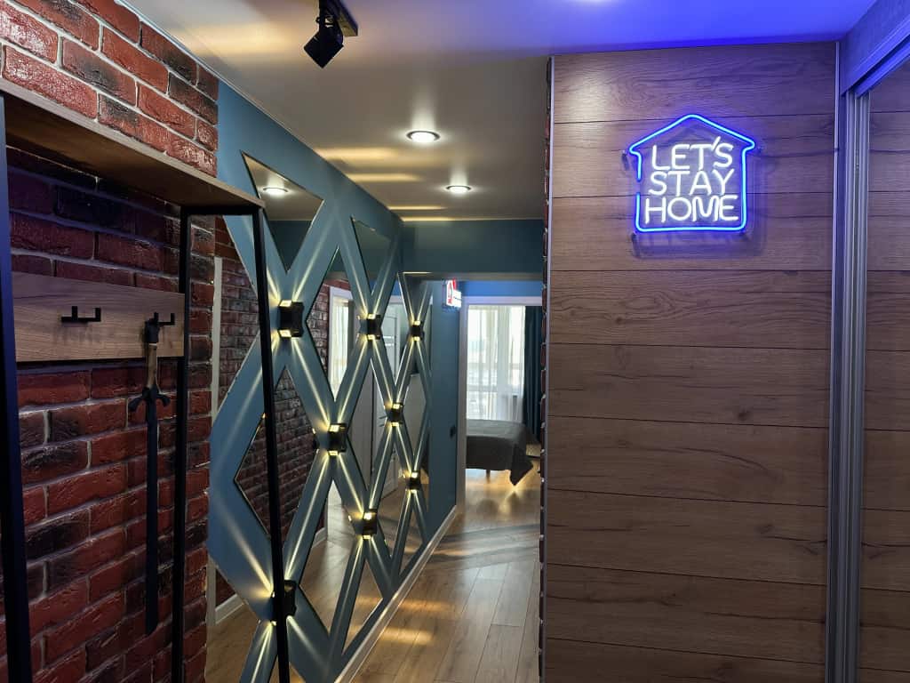 Апартаменты Евродвушка с дизайнерским решением в стиле Soft loft: главное фото 1