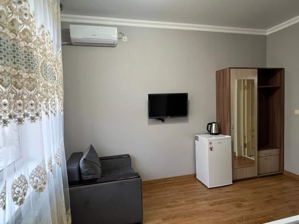 Na Tagieva 80 Mini-Hotel: главное фото 1