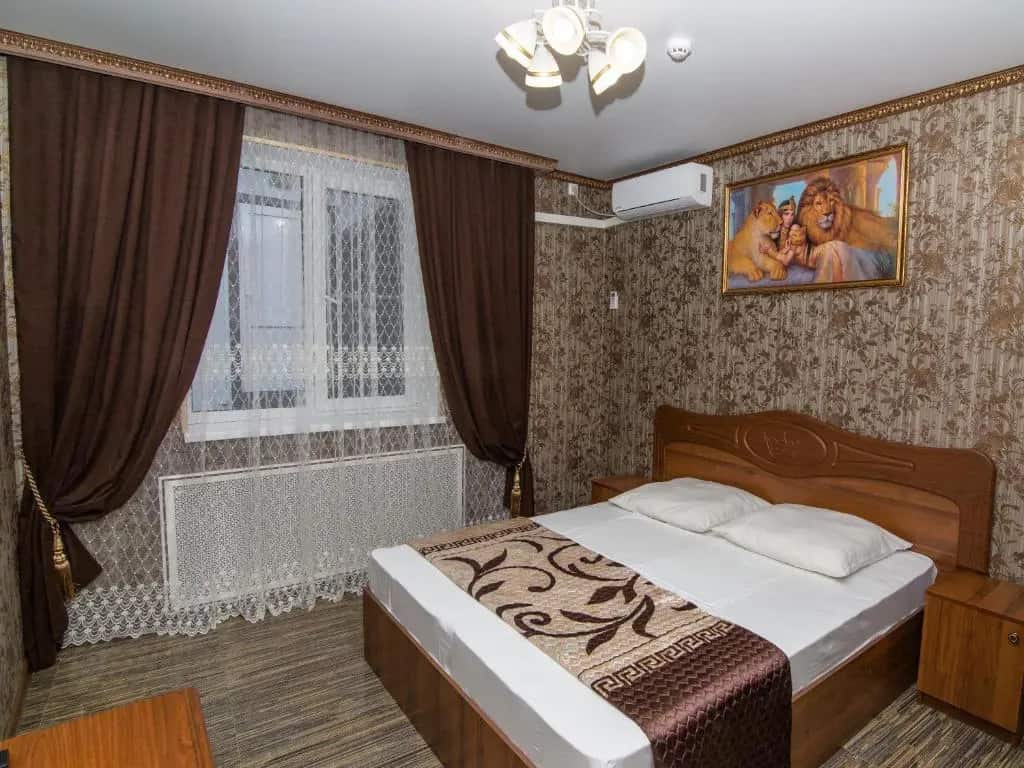 Отель Корона: главное фото 1
