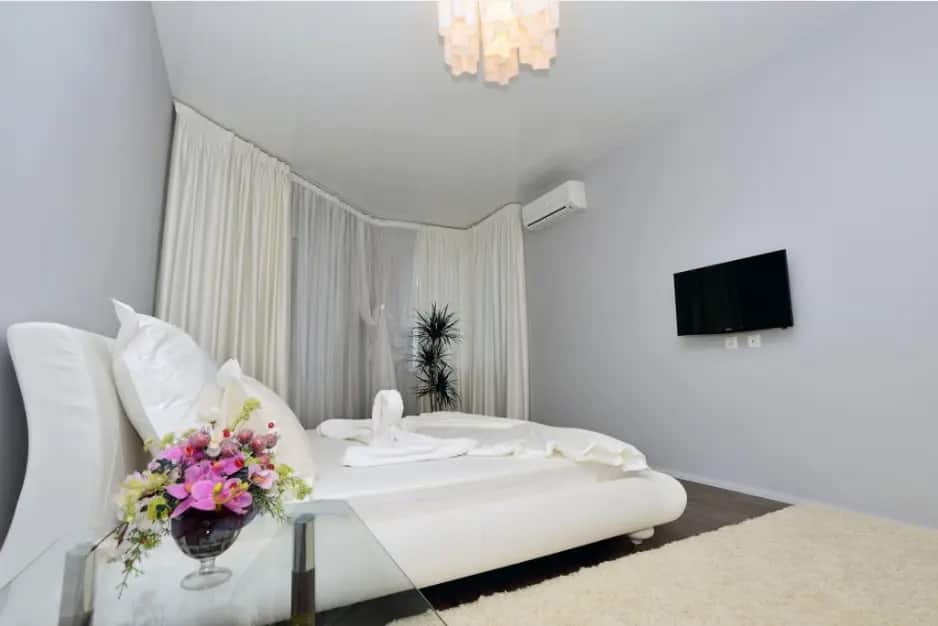 Квартира 1-комнатная, 45 м², 7/10 этаж: главное фото 1