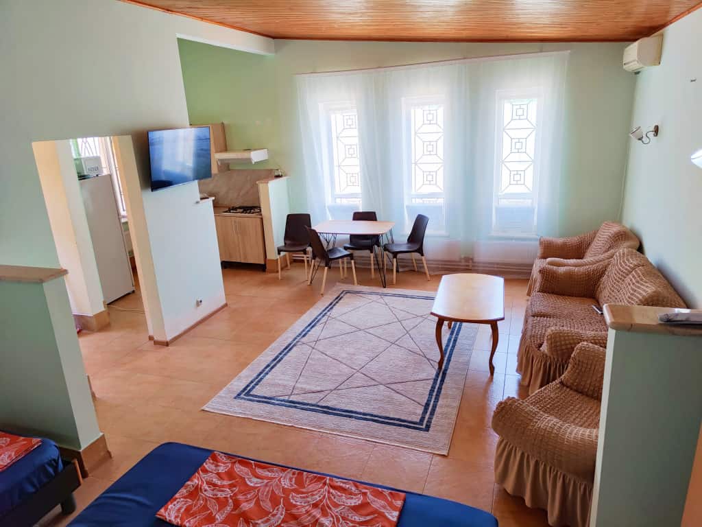 Kaspiyskiy Briz Guest House: главное фото 1