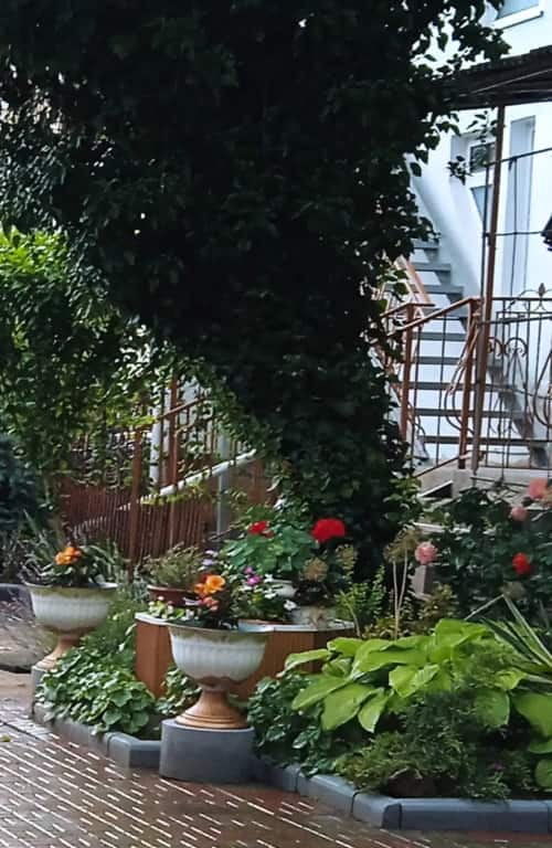 Квартира двухкомнатная в 30 шагах от шикарного пляжа: главное фото 1