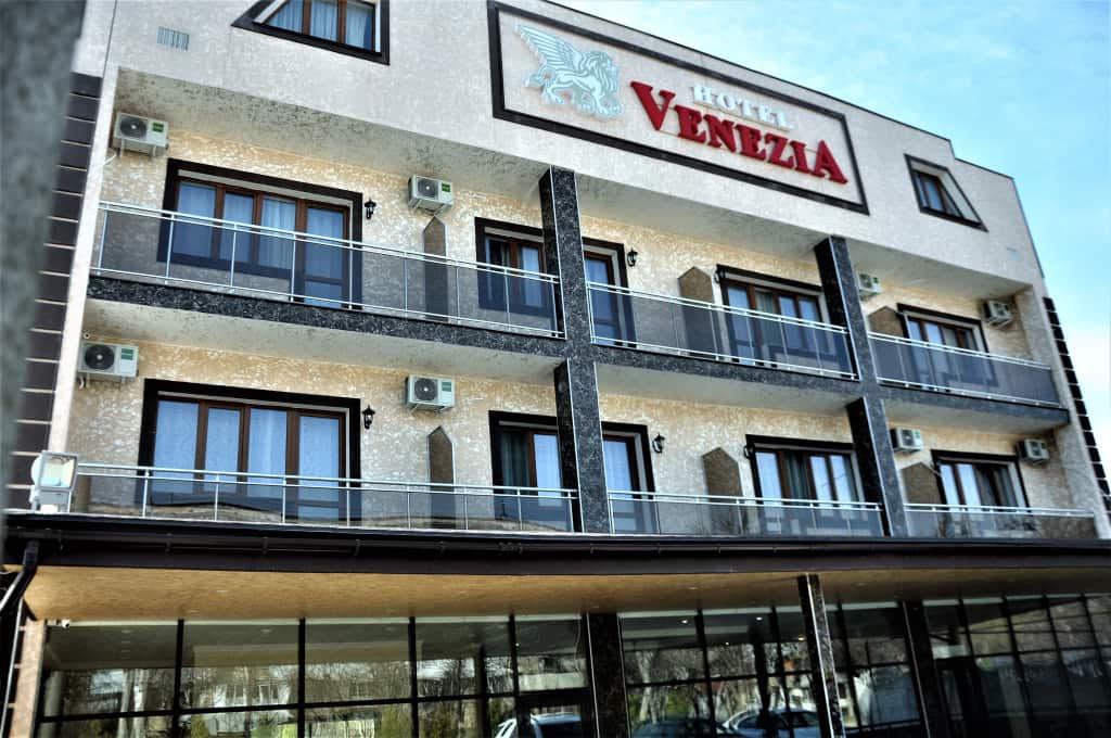 Отель Venezia: главное фото 1