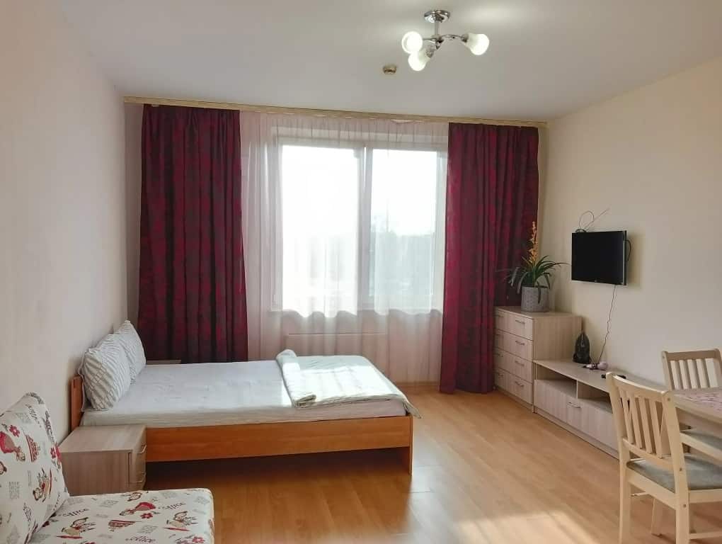 Квартира с Видом на Покровскую Башню и Реку Великую: главное фото 1