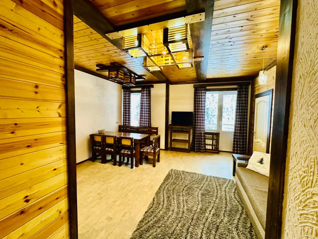 Квартира на Аланской, 25 "Трехкомнатные": главное фото 1