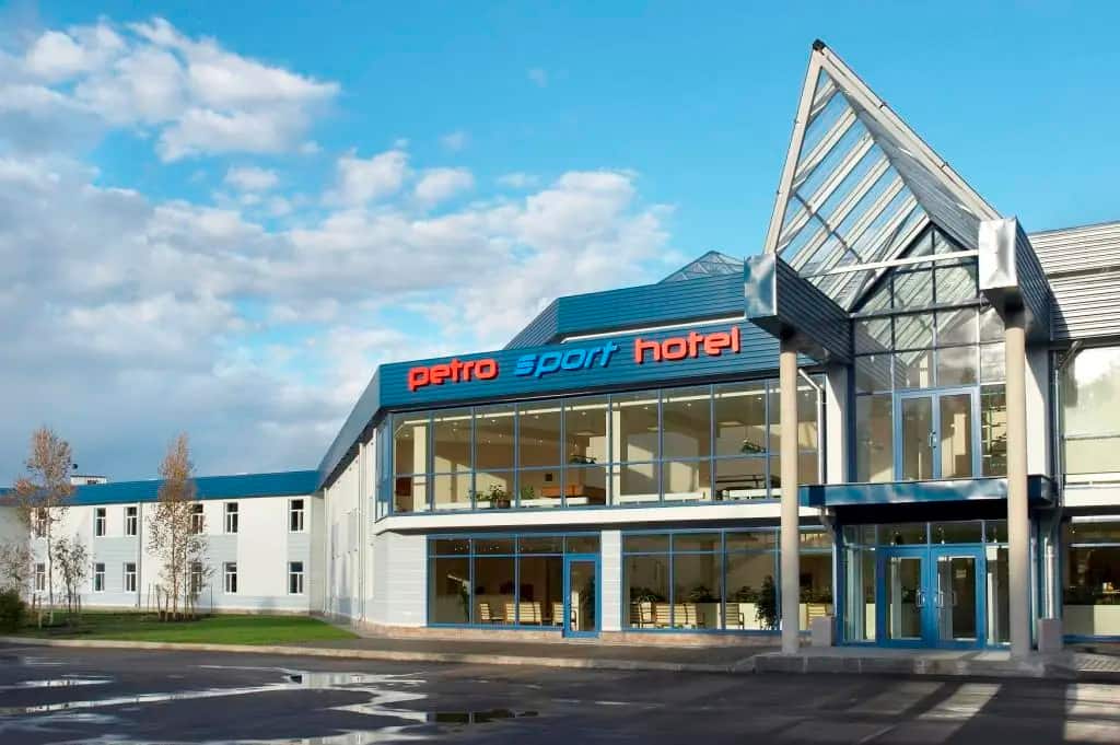 Отель Петро Спорт: фото 1