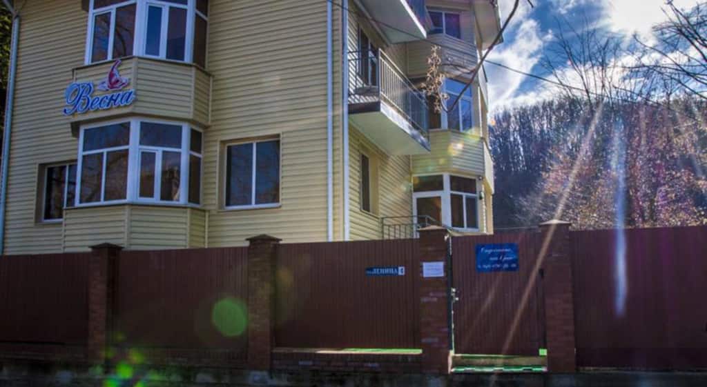 Hotel Spring: главное фото 1