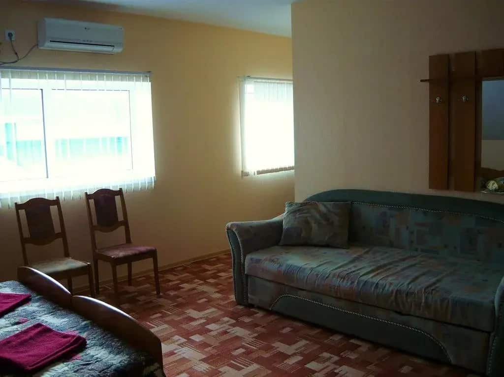 Guest House on Pionersky prospekt 36: главное фото 1