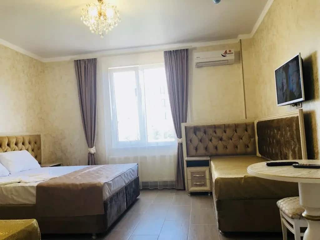 Kristall Guest House: главное фото 1