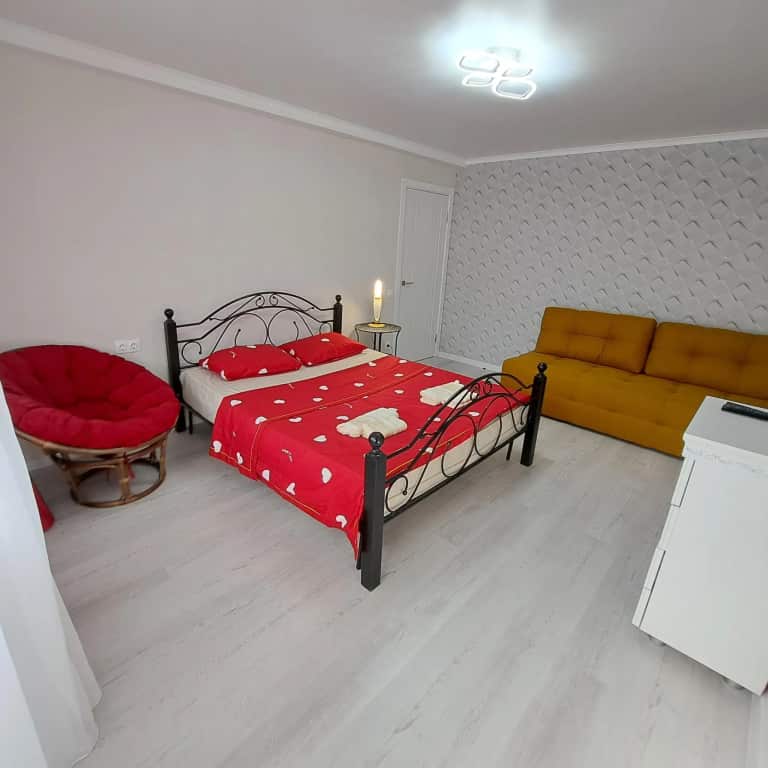 Rooms Apartments (Румс Апартментс) на проспекте Калинина: главное фото 1