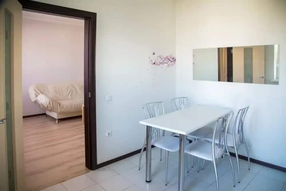 Apartment on Aviatorov 23: главное фото 1