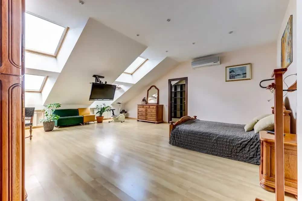 Home4Day Spacious Loft in The Heart of Petersburg: главное фото 1
