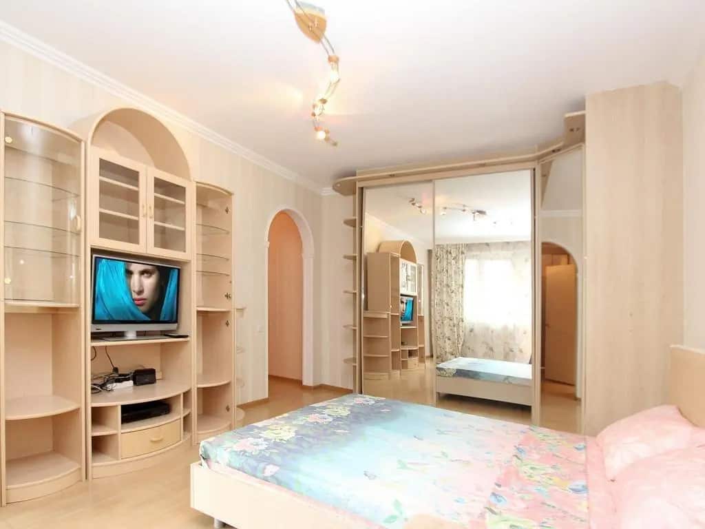Улучшенные апартаменты «ApartLux Академическая»: главное фото 1