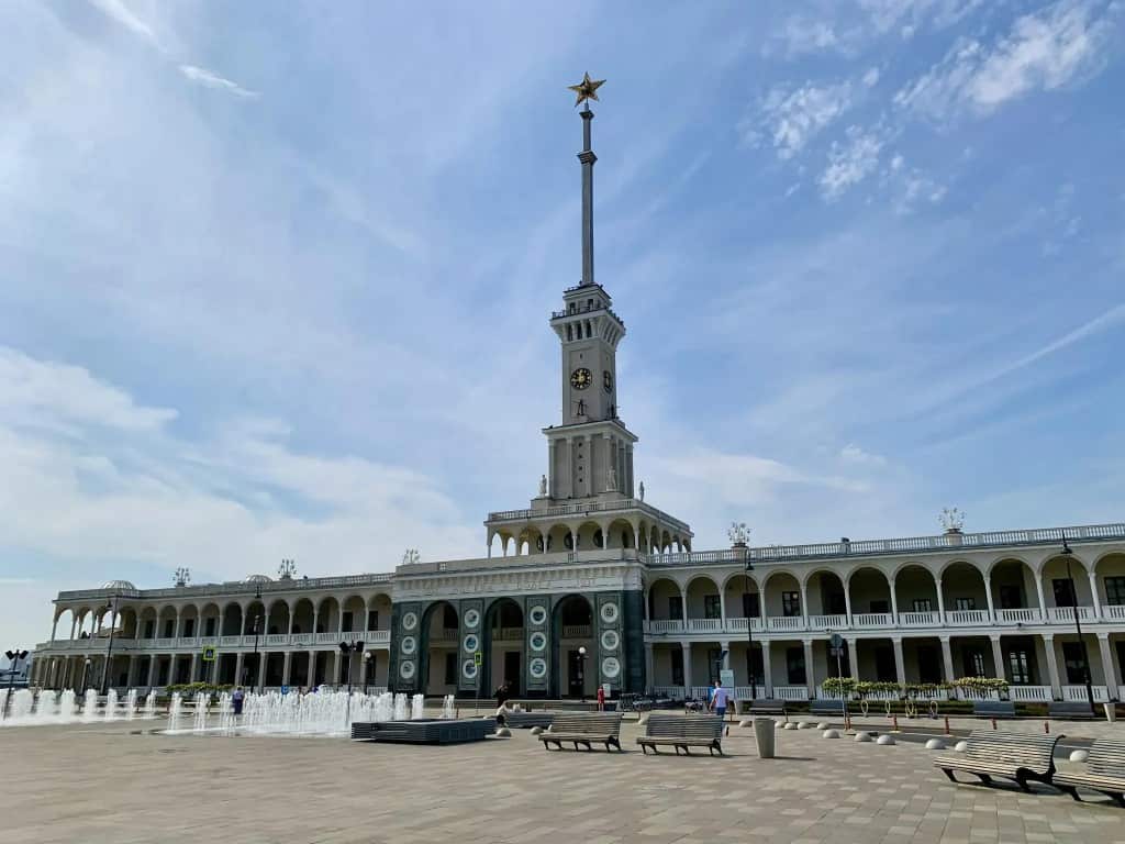 Dohodom (Доходом) на шоссе Ленинградское: главное фото 1