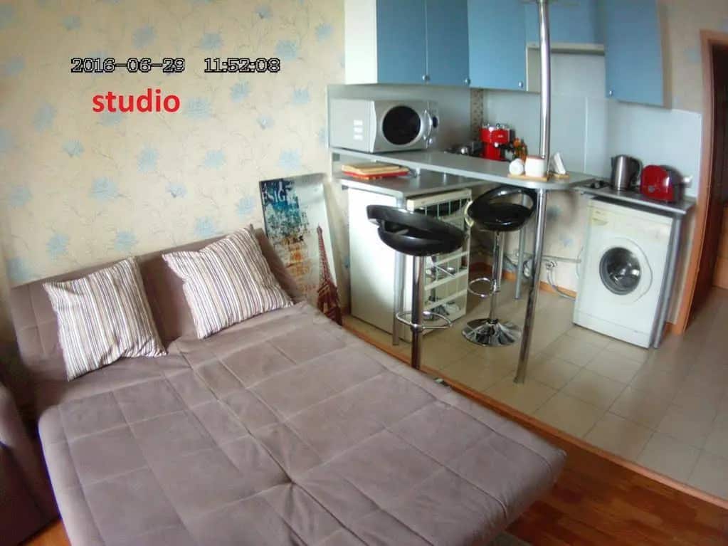 Komendantsky Apartment: главное фото 1