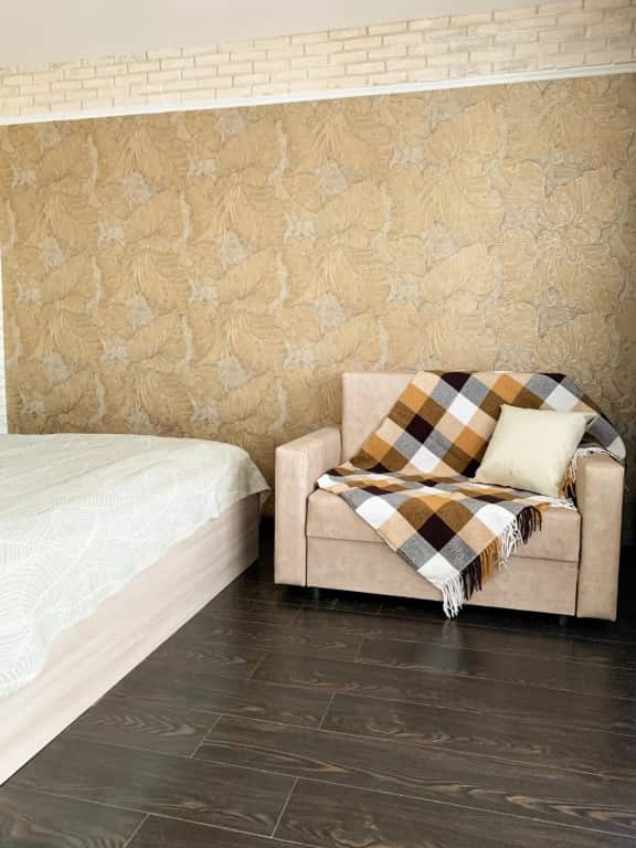 Династия на улице Любы Шевцовой 84: главное фото 1