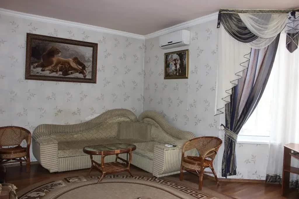 Cottage V Olimpyskoi Derevne: главное фото 1