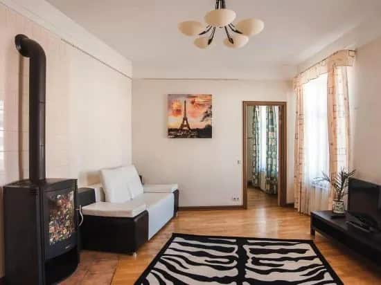 Apartment on Griboyedova 38: главное фото 1