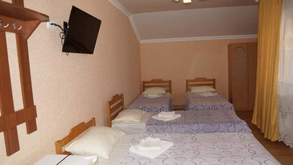 Guest House Lenina 100: главное фото 1