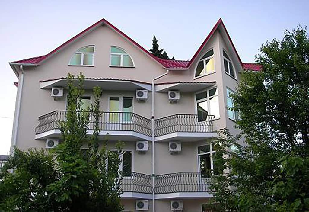 Лаура: главное фото 1
