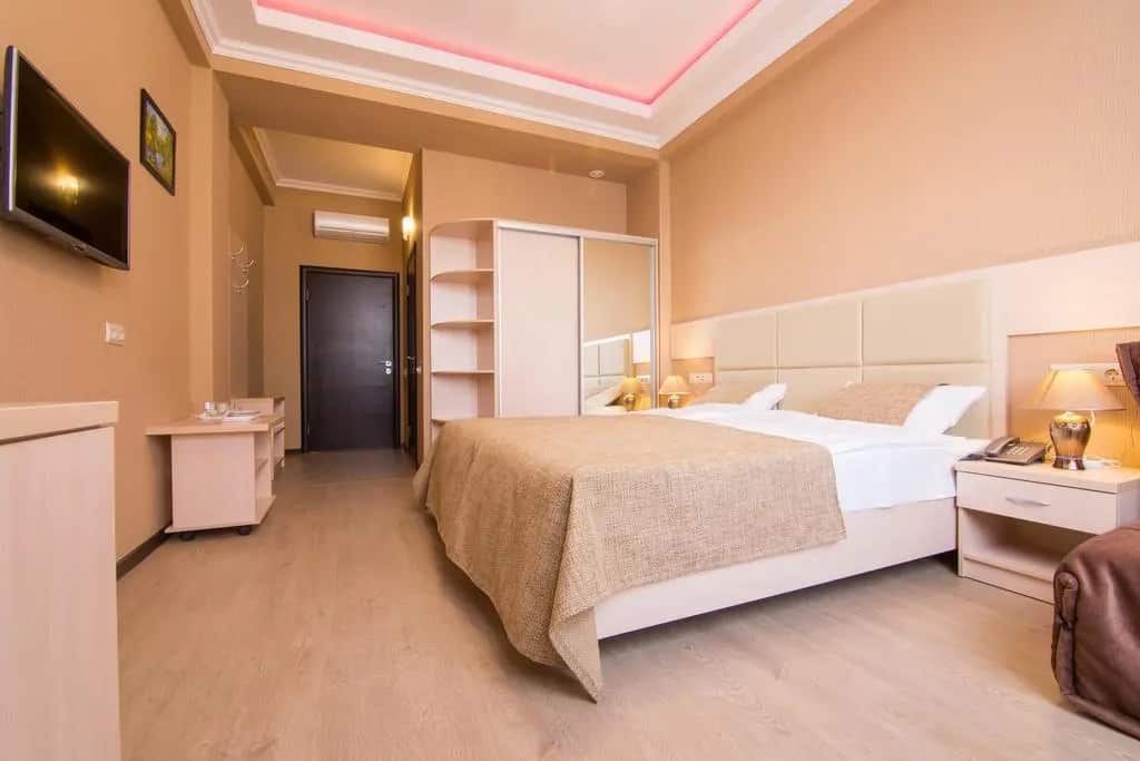 Hotel ML: главное фото 1