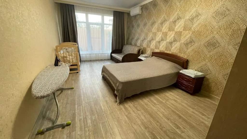 Апартаменты 286 Двухкомнатные Иванова 9А: главное фото 1