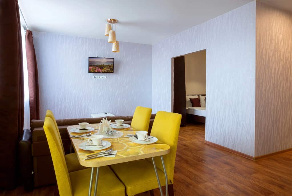 Апартаменты  Hotel Home на Проспекте Ленина 112: главное фото 1