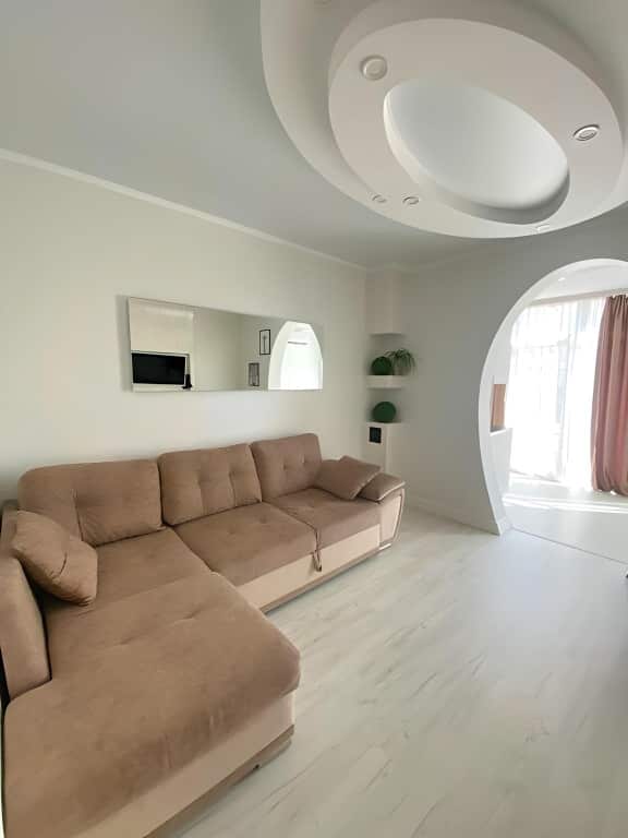 Апартаменты Просторная Студия в центре Сириуса от HomeHotelSochi: главное фото 1