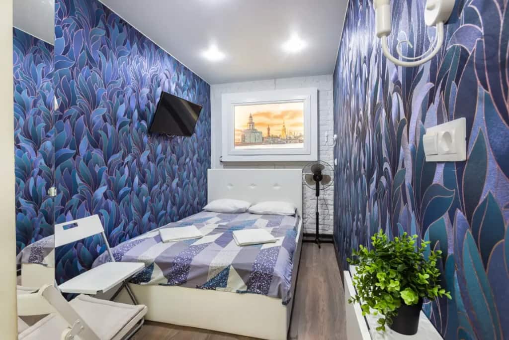 Апартаменты ROOMSTAY без окна у Крейсера Аврора: главное фото 1