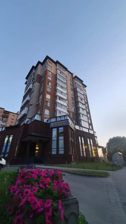 Квартира двухкомнатная 76м2 на Куйбышева 40: главное фото 1