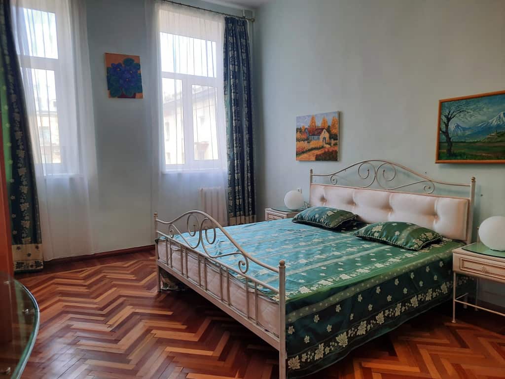 Апартаменты Sutki Rent в Доме Штрауха: главное фото 1