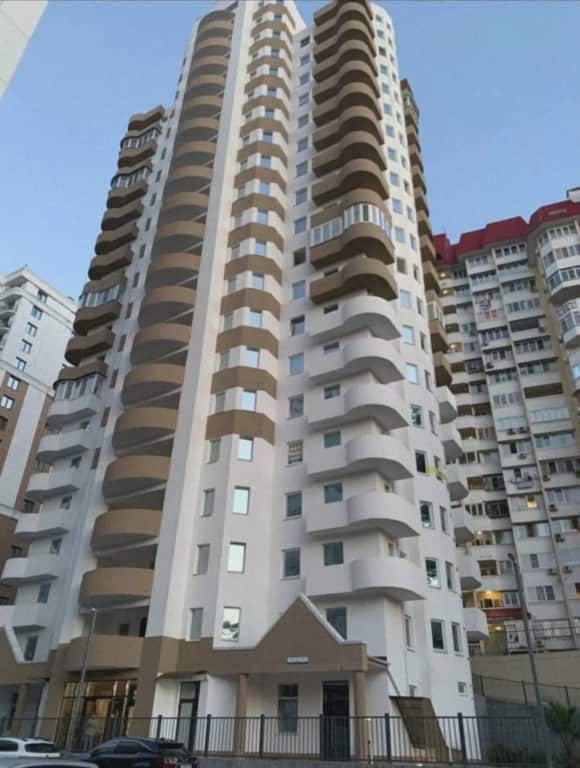 Апартаменты Трехкомнатные в Центре Сочи: главное фото 1