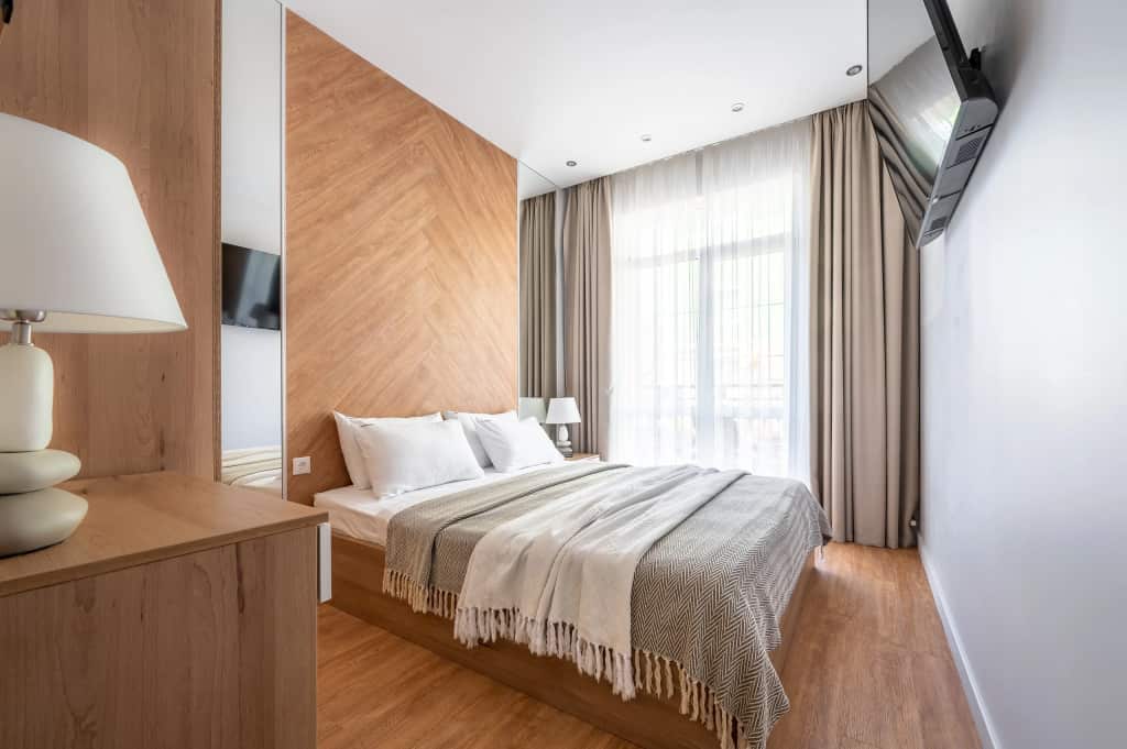 Апартаменты RED APARTMENTS Арт Лайт Сити апартамент Аделин: главное фото 1