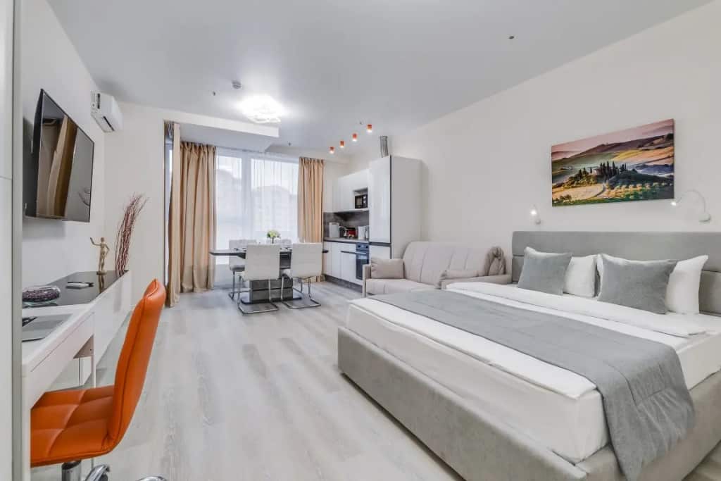 Апартаменты Студия с Красивым Видом Business Apartments: главное фото 1