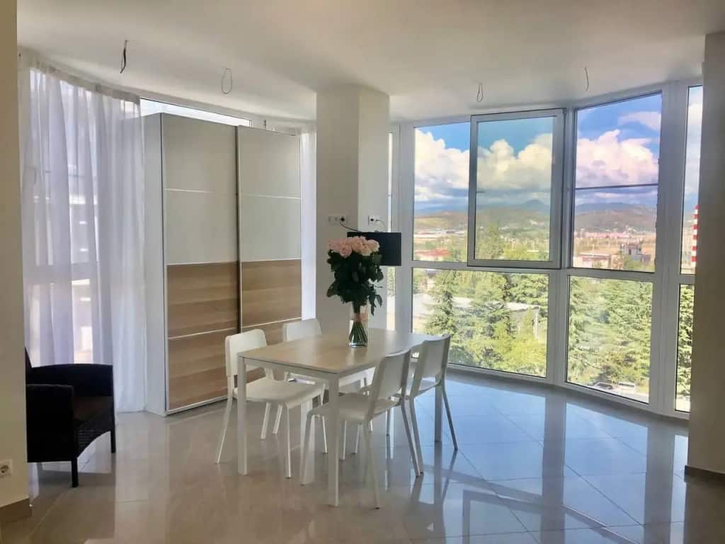 Апартаменты Панорамная студия с видом горы. Sunrayhome: главное фото 1
