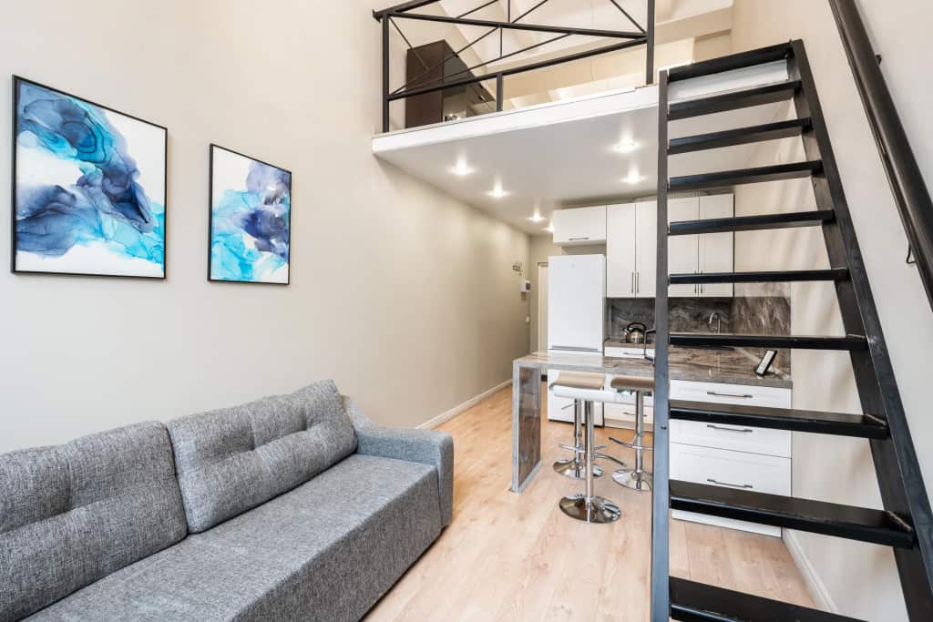 Квартира 1-комнатная квартира 38м² на 1/3 этаже: главное фото 1