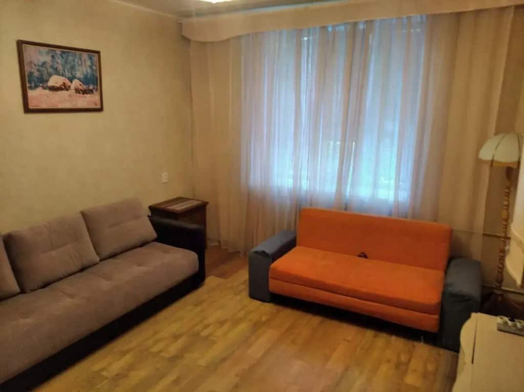 Квартира Просторная Cталинка Рядом 7 больницей: главное фото 1