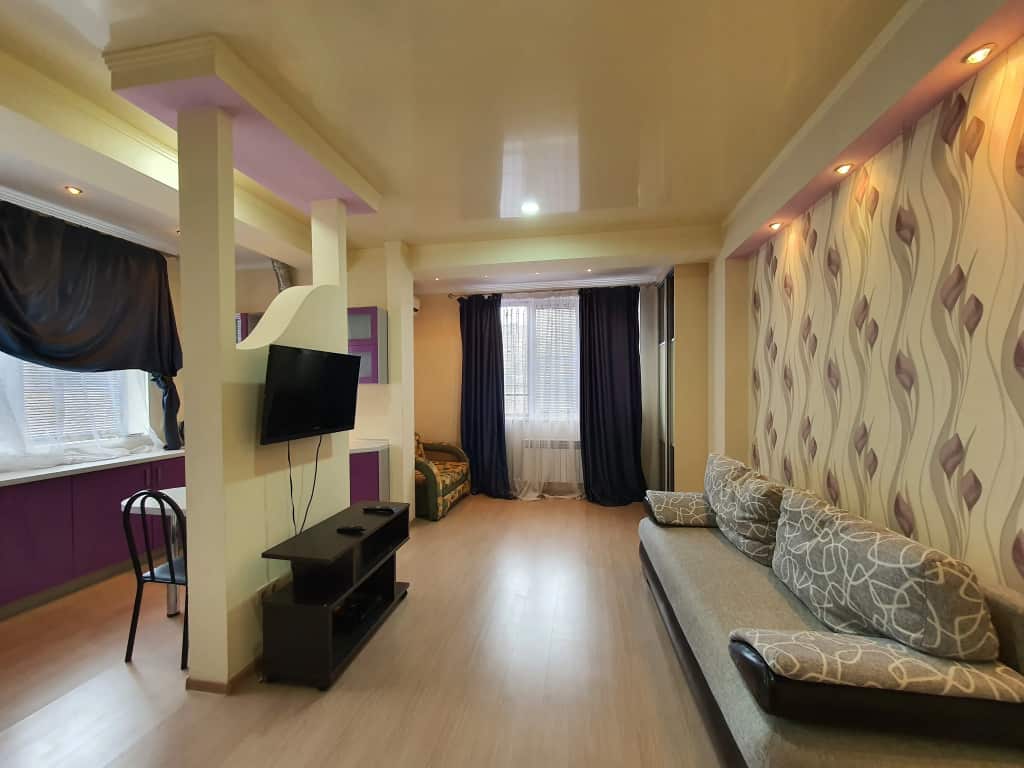 Апартаменты Студия на Полтавской 21д от HomeHotelSochi: главное фото 1