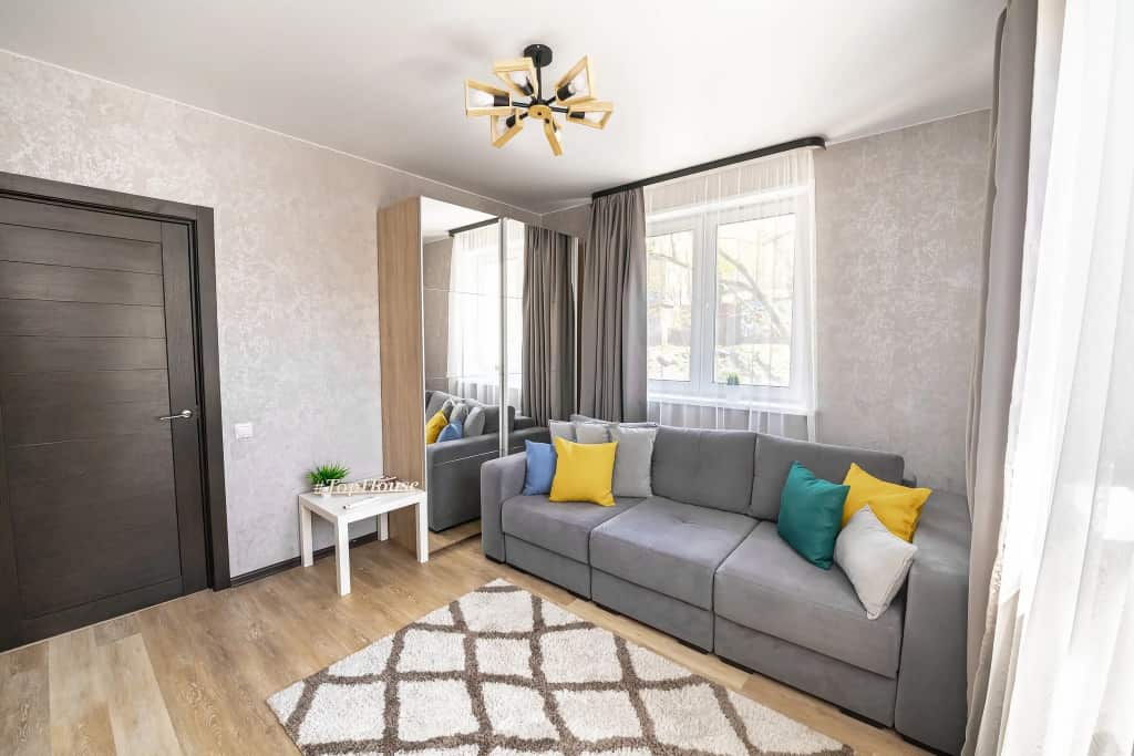 Апартаменты TopHouse на Можжевеловой 18, 11 Двухкомнатные: главное фото 1