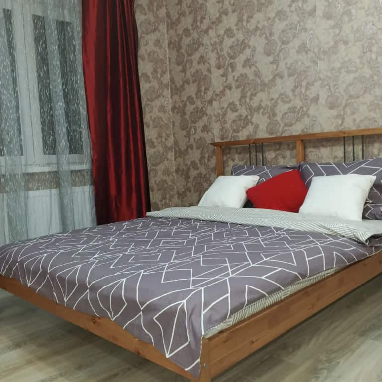 Квартира на Генерала Ишбулатова 8/4: главное фото 1