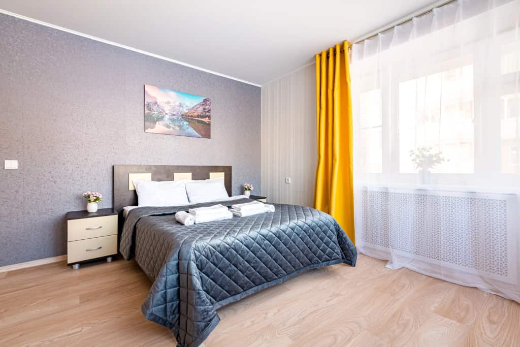 Квартира 1-к у залива на Маркова 8/2 от RentAp, 4 сп.места: главное фото 1