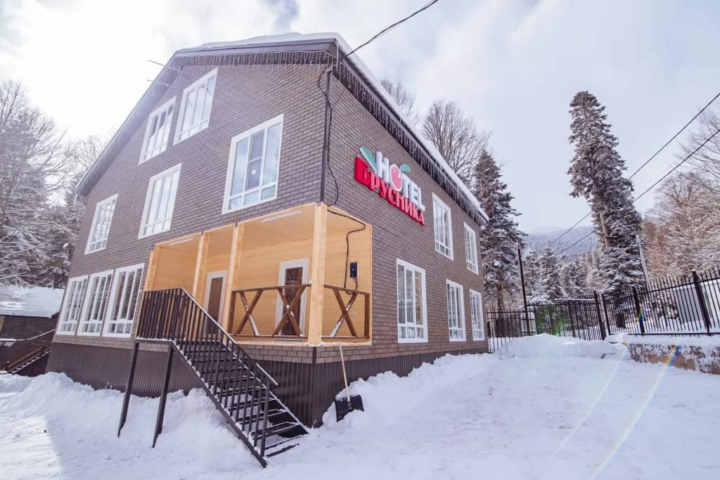 База Отдыха Hotel Brusnika: главное фото 1