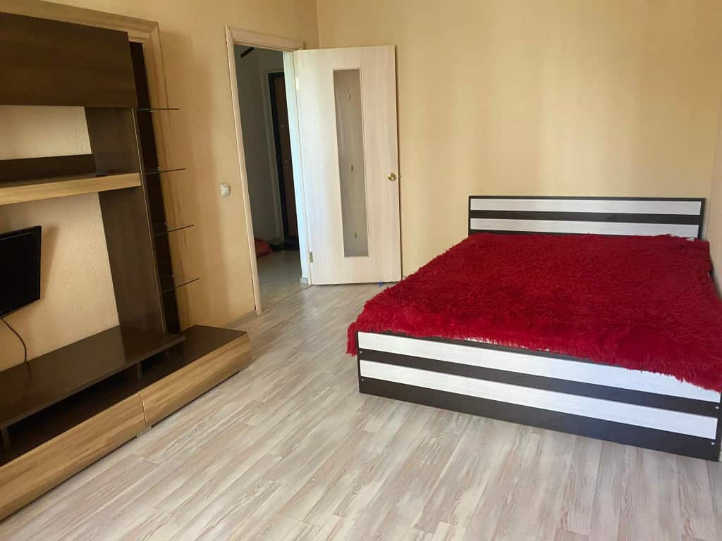 Квартира посуточно на Муксинова 2/3,г Уфа РБ: главное фото 1